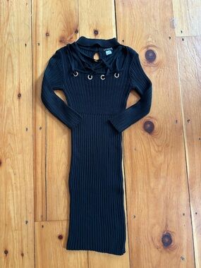 VENUS | Dresses | Lace Accent Sweater Dress | Poshmark